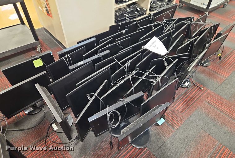 image for item EB8153 Approximately 241 computer monitors
