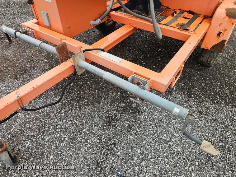 image for item EB8180 2007 American Signal message board trailer