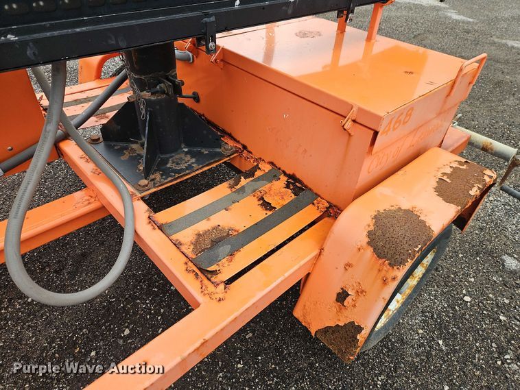 image for item EB8180 2007 American Signal message board trailer