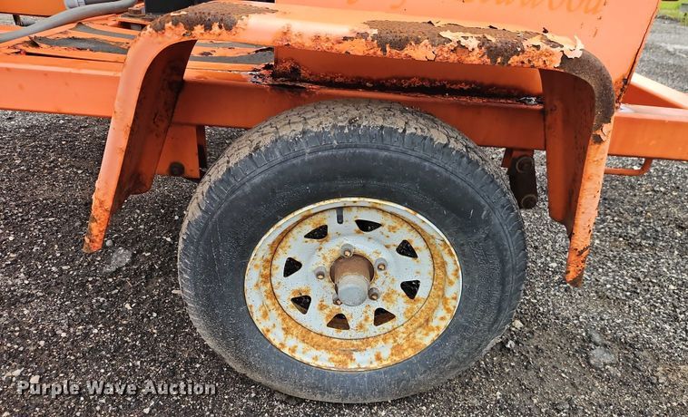 image for item EB8180 2007 American Signal message board trailer