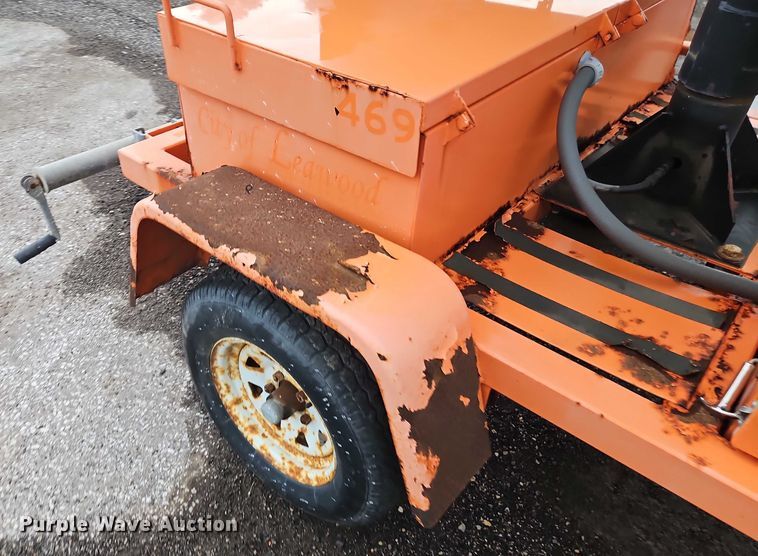 image for item EB8181 2007 American Signal message board trailer