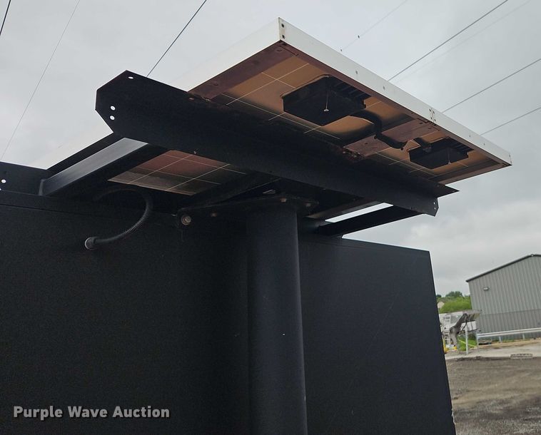 image for item EB8181 2007 American Signal message board trailer