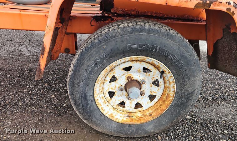 image for item EB8181 2007 American Signal message board trailer