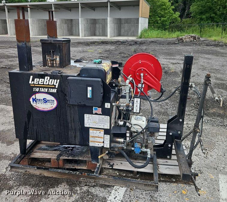 image for item EB8185 LeeBoy 150 tack distributor 