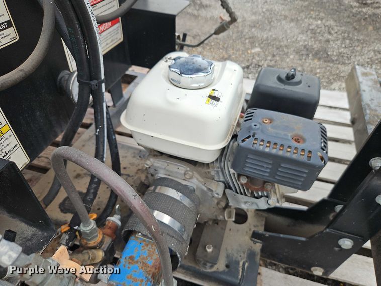 image for item EB8185 LeeBoy 150 tack distributor 