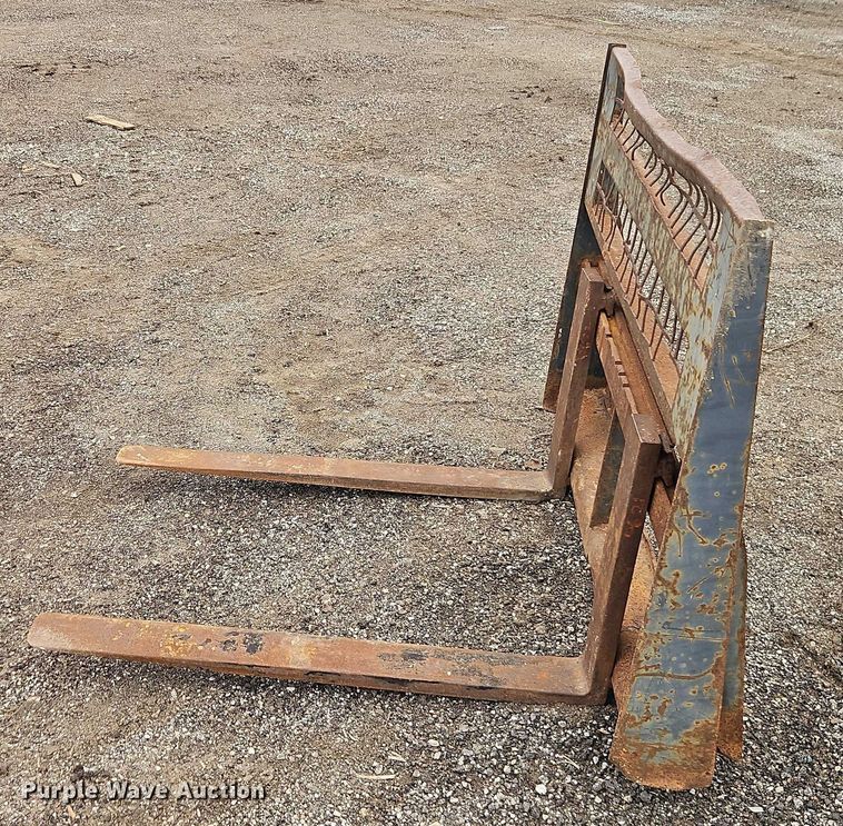 image for item EB8190 40