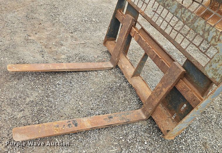 image for item EB8190 40