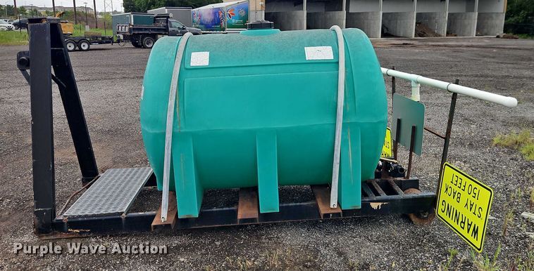 image for item EB8195 Hook lift tank bed