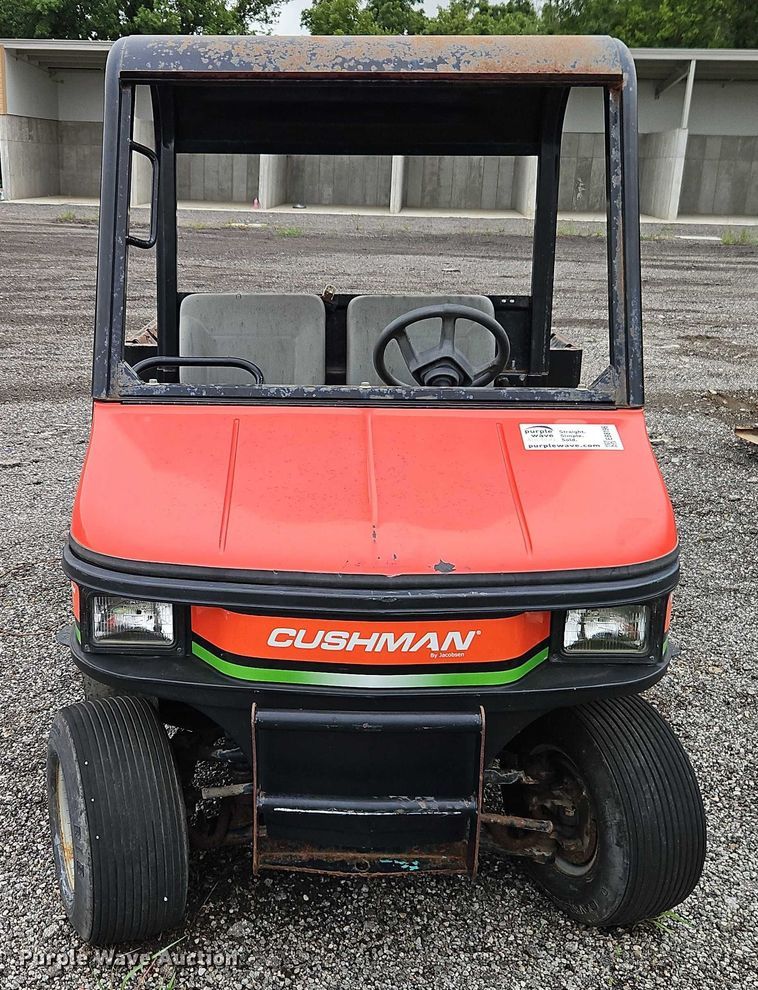 image for item EB8196 Cushman Turf-Truckster utility vehicle