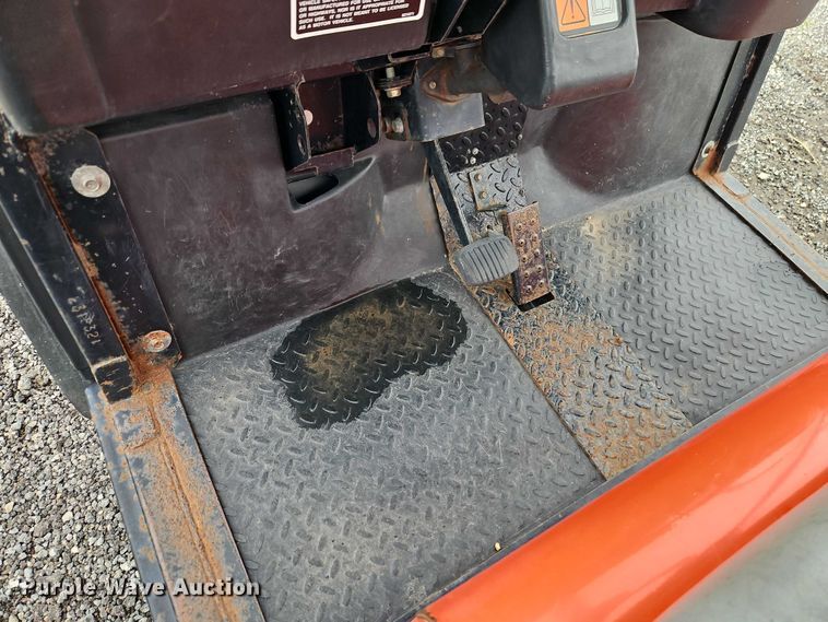 image for item EB8196 Cushman Turf-Truckster utility vehicle