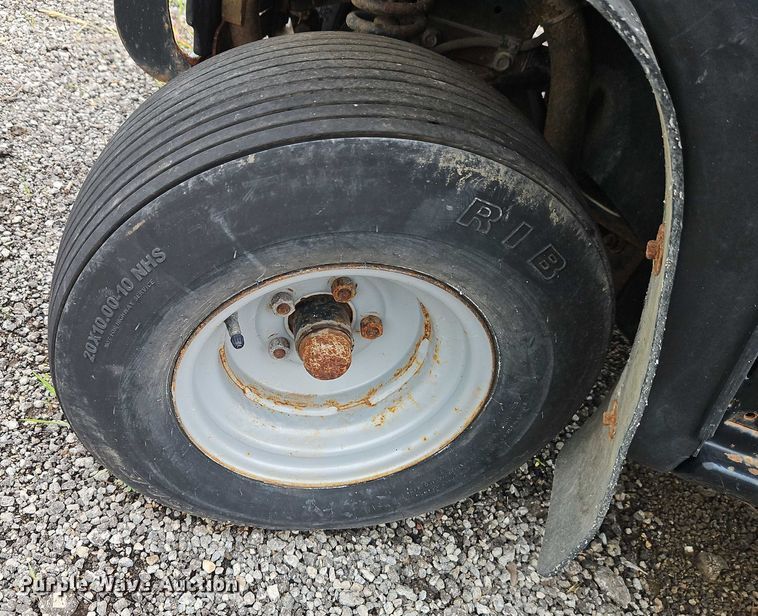 image for item EB8196 Cushman Turf-Truckster utility vehicle