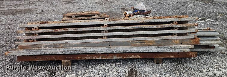 image for item EB8197 Concrete curb forms