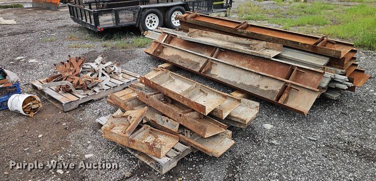 image for item EB8197 Concrete curb forms