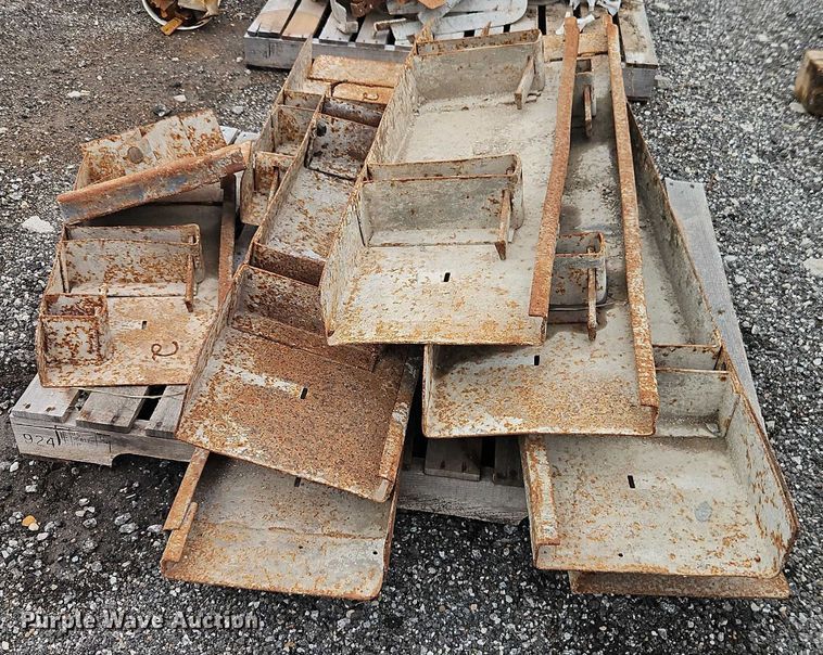 image for item EB8197 Concrete curb forms