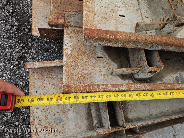 image for item EB8197 Concrete curb forms