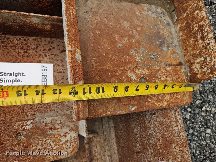 image for item EB8197 Concrete curb forms