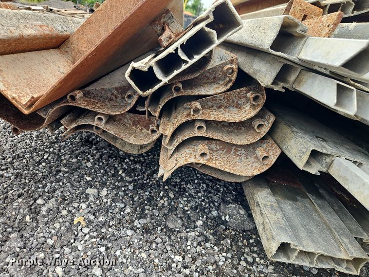 image for item EB8197 Concrete curb forms