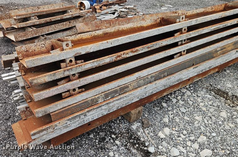 image for item EB8197 Concrete curb forms