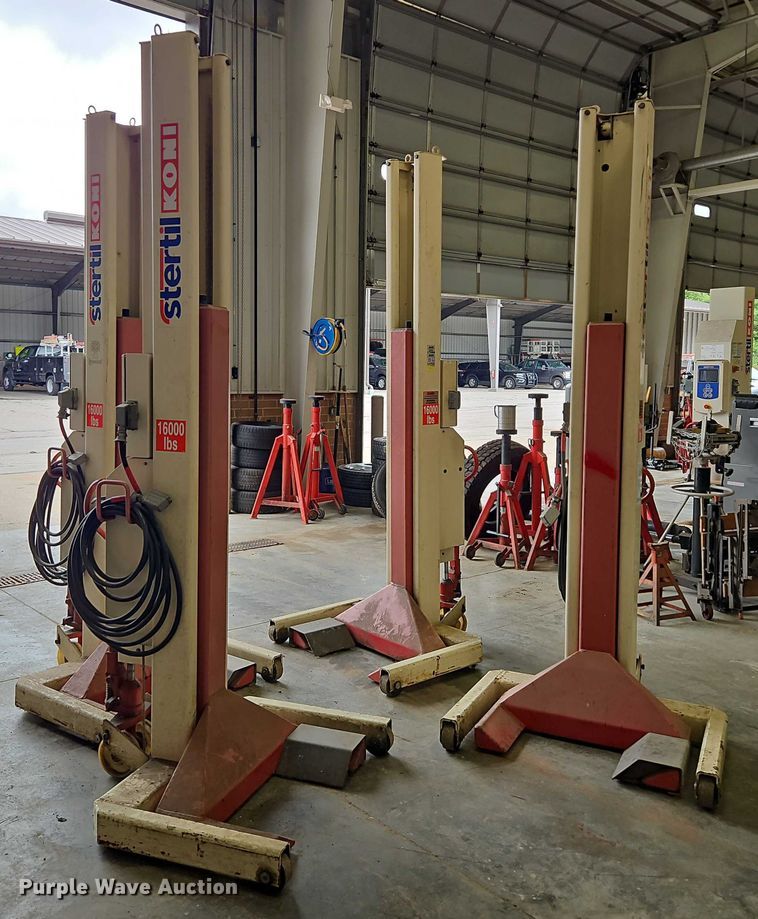 image for item EB8198 (4) Stertil Koni ST-1072 column lifts