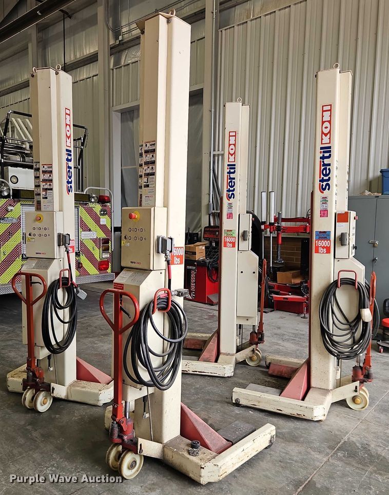 image for item EB8198 (4) Stertil Koni ST-1072 column lifts