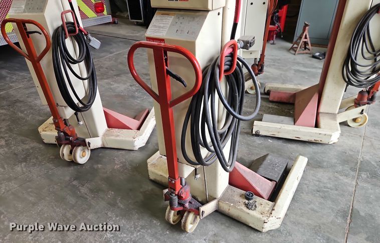 image for item EB8198 (4) Stertil Koni ST-1072 column lifts