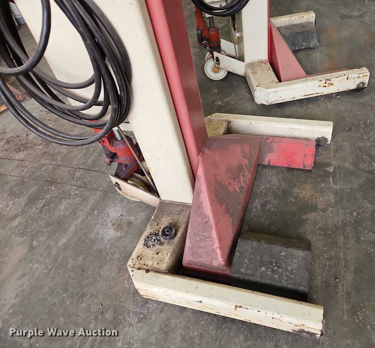 image for item EB8198 (4) Stertil Koni ST-1072 column lifts