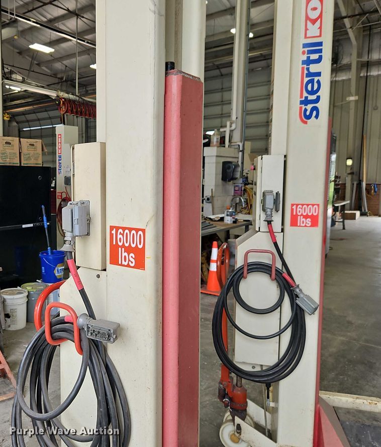 image for item EB8198 (4) Stertil Koni ST-1072 column lifts