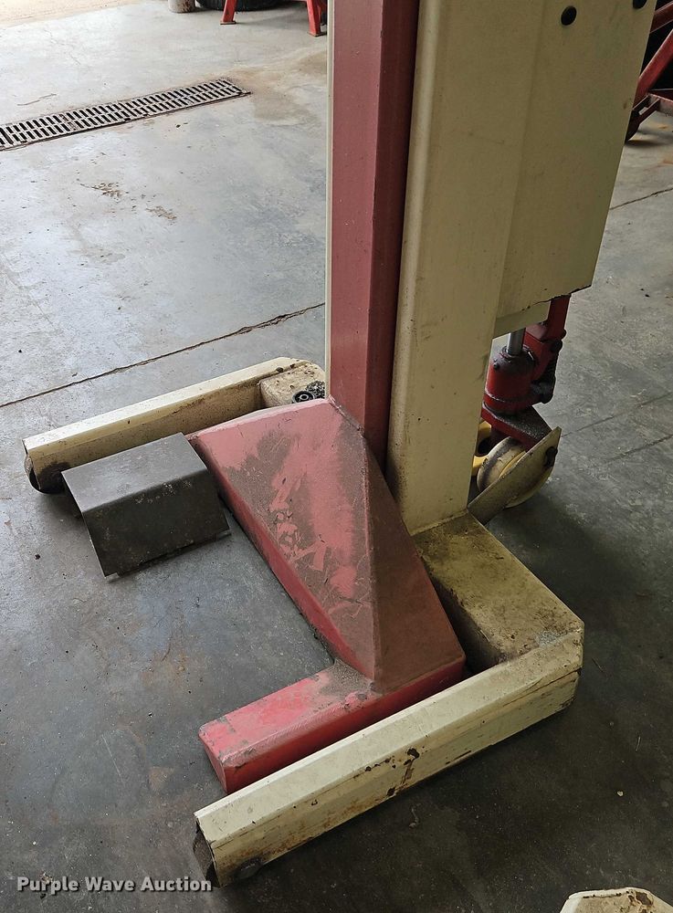 image for item EB8198 (4) Stertil Koni ST-1072 column lifts