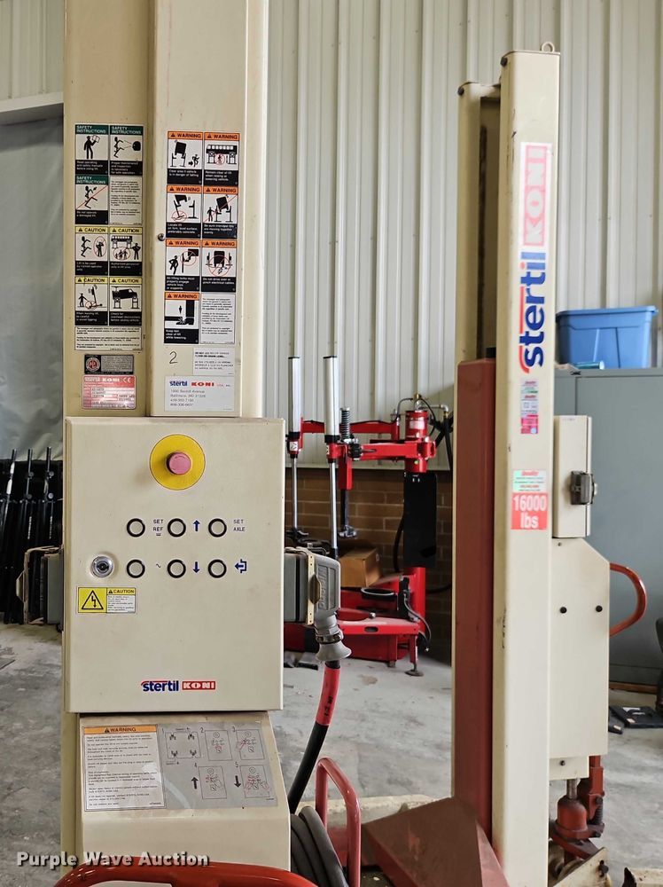 image for item EB8198 (4) Stertil Koni ST-1072 column lifts