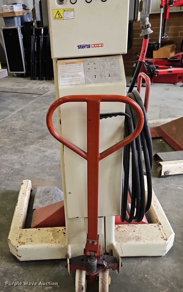 image for item EB8198 (4) Stertil Koni ST-1072 column lifts