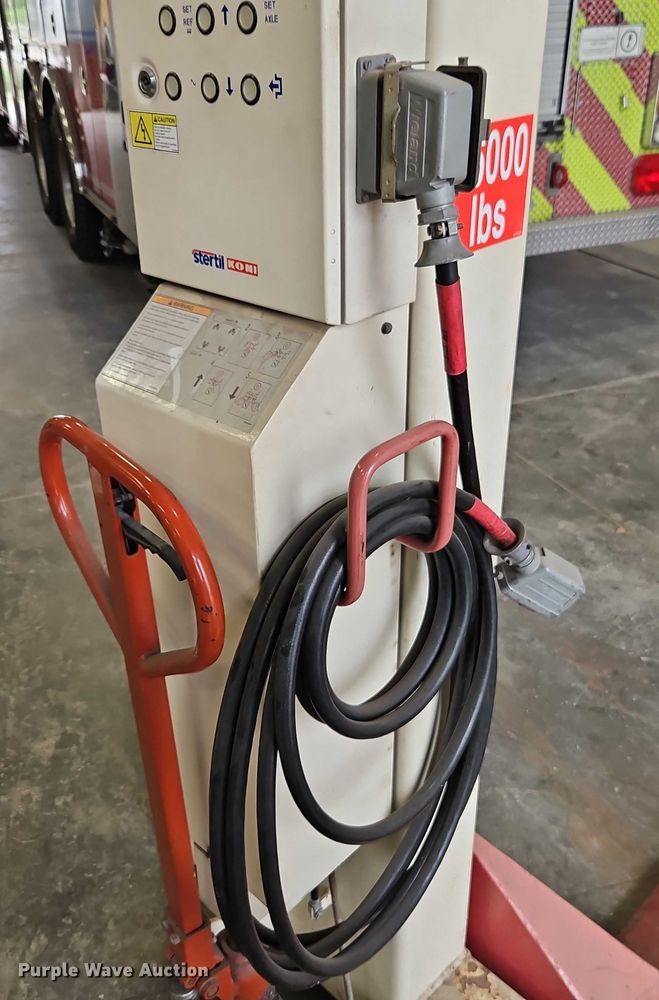 image for item EB8198 (4) Stertil Koni ST-1072 column lifts