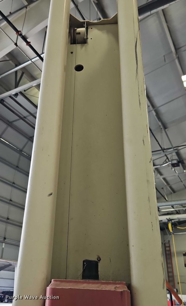 image for item EB8198 (4) Stertil Koni ST-1072 column lifts