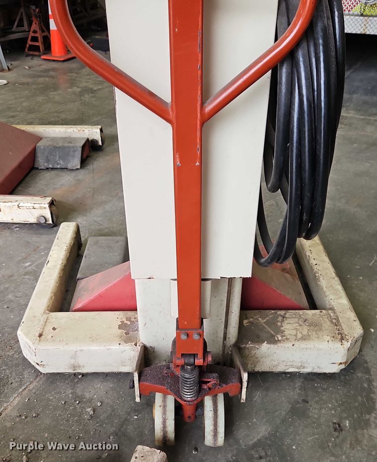 image for item EB8198 (4) Stertil Koni ST-1072 column lifts