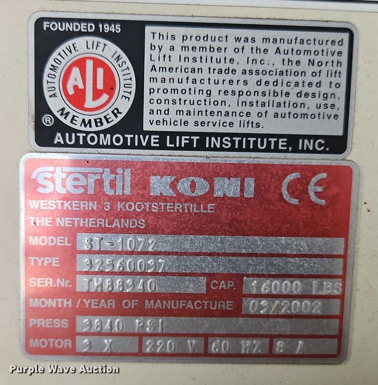 image for item EB8198 (4) Stertil Koni ST-1072 column lifts
