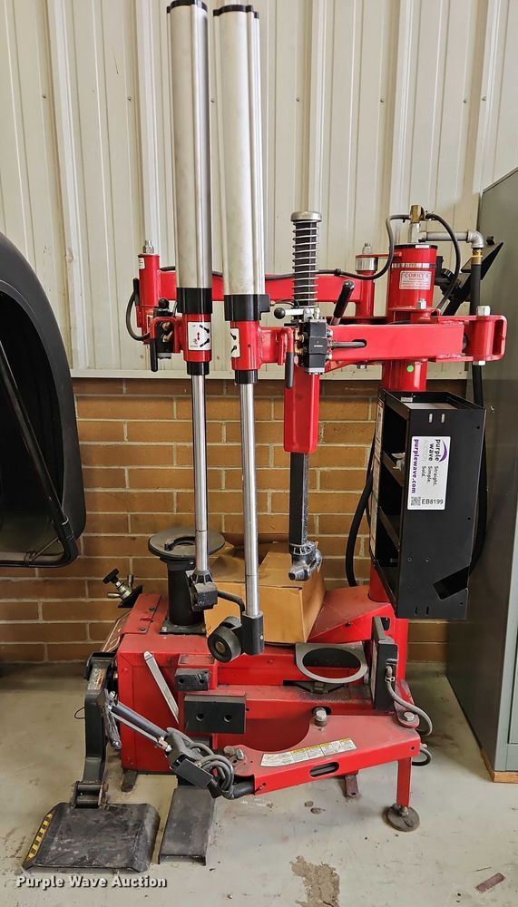 image for item EB8199 Coats 80C tire machine