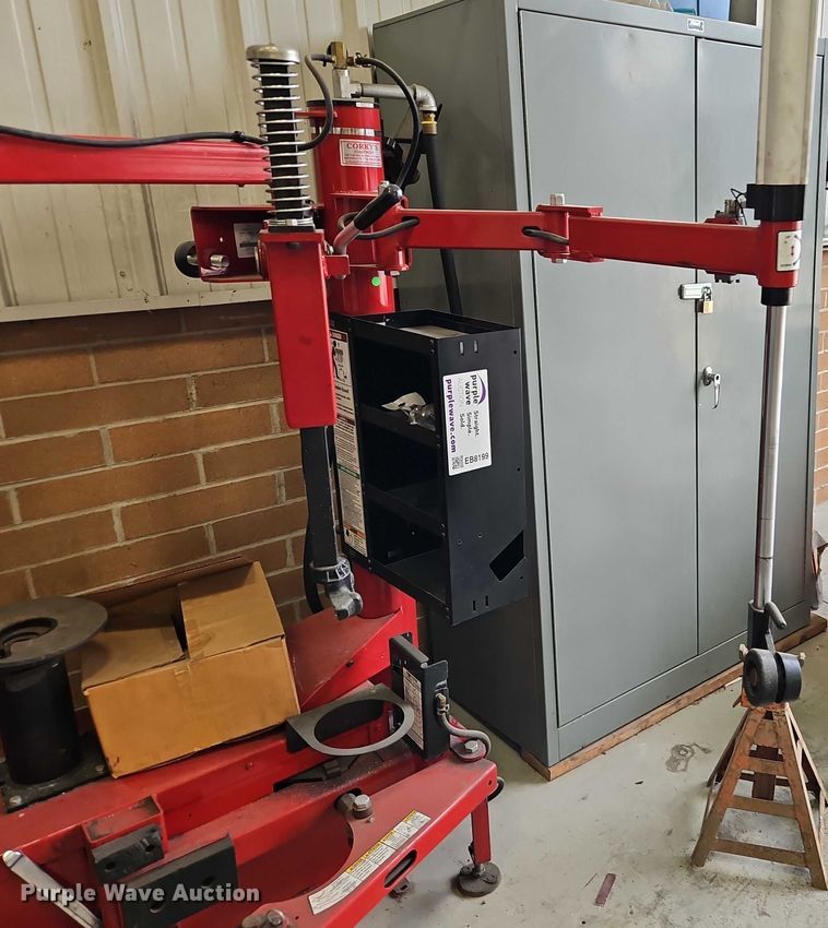 image for item EB8199 Coats 80C tire machine