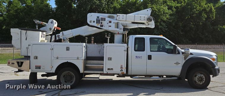 CAMIóN CON CANASTILLA 2012 FORD ALTEC