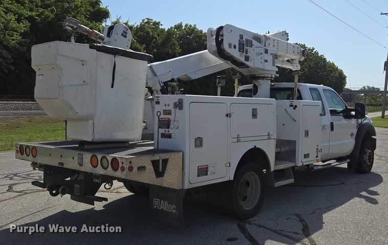 CAMIóN CON CANASTILLA 2012 FORD ALTEC