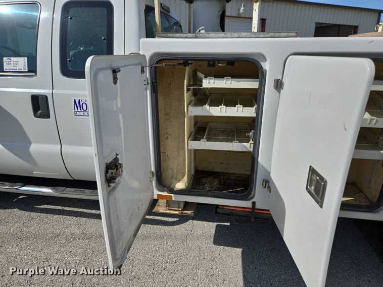 image for item ED2153 2012 Ford F550 Super Duty XL bucket truck