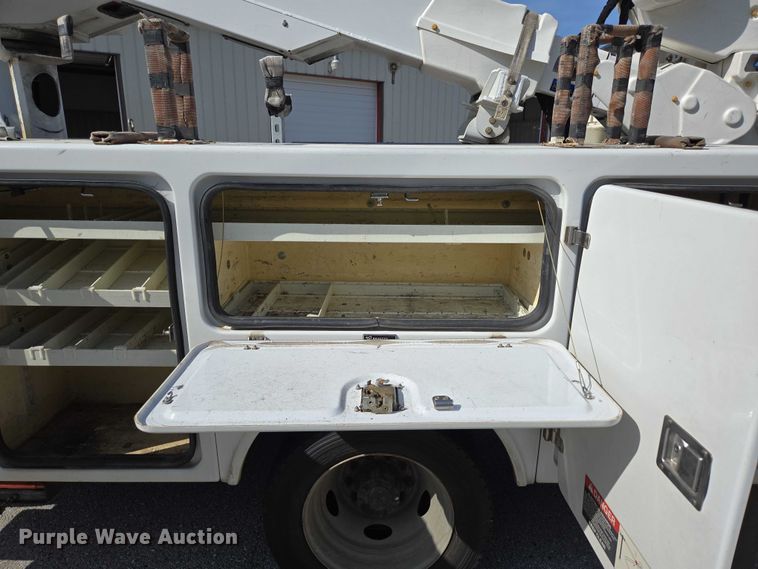 image for item ED2153 2012 Ford F550 Super Duty XL bucket truck