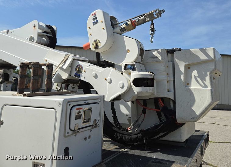 image for item ED2153 2012 Ford F550 Super Duty XL bucket truck