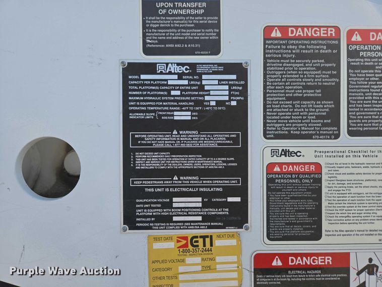 image for item ED2153 2012 Ford F550 Super Duty XL bucket truck