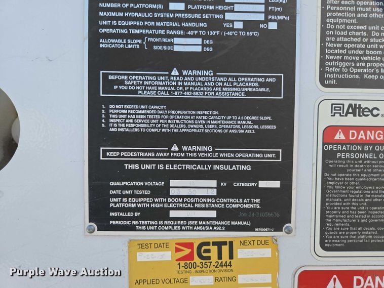 image for item ED2153 2012 Ford F550 Super Duty XL bucket truck