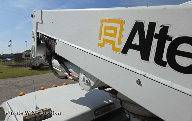 image for item ED2153 2012 Ford F550 Super Duty XL bucket truck