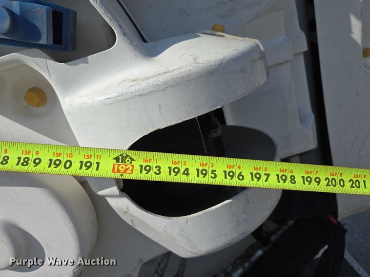 image for item ED2153 2012 Ford F550 Super Duty XL bucket truck