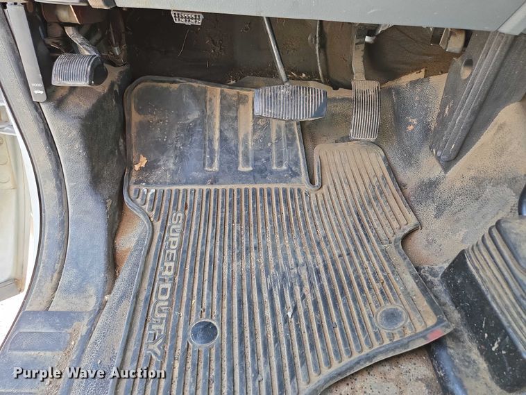 image for item ED2153 2012 Ford F550 Super Duty XL bucket truck