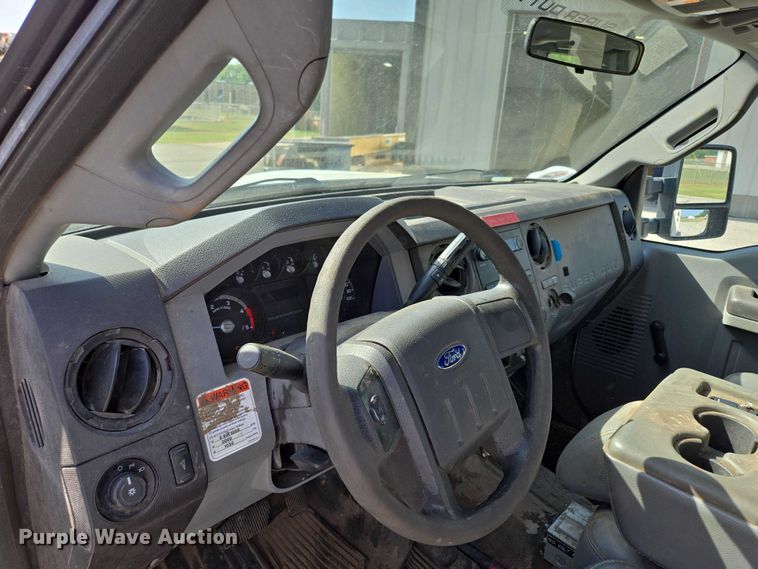 image for item ED2153 2012 Ford F550 Super Duty XL bucket truck