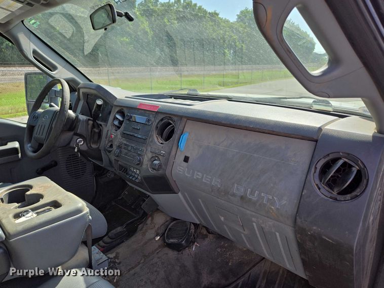 image for item ED2153 2012 Ford F550 Super Duty XL bucket truck