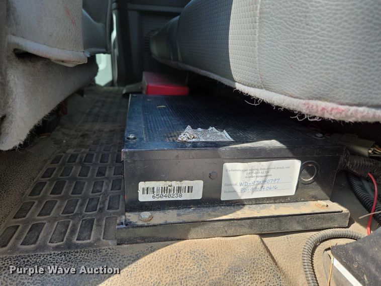 image for item ED2153 2012 Ford F550 Super Duty XL bucket truck