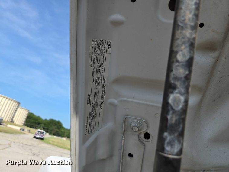 image for item ED2153 2012 Ford F550 Super Duty XL bucket truck